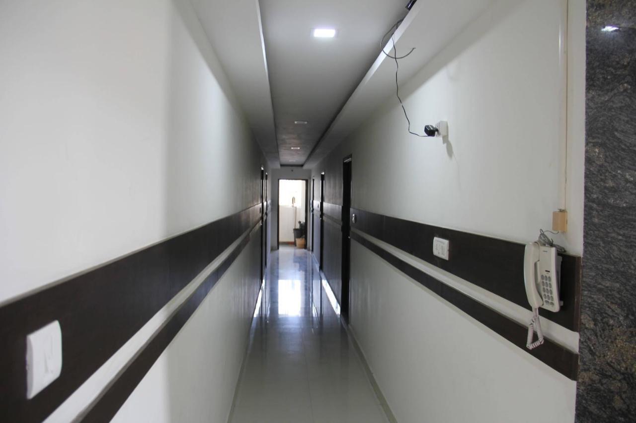 Seaqueen Residency Hotel เชนไน ภายนอก รูปภาพ