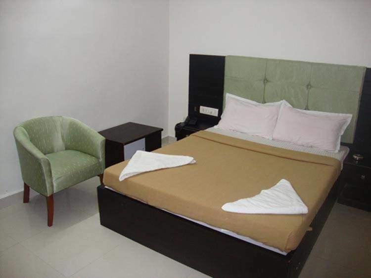 Seaqueen Residency Hotel เชนไน ภายนอก รูปภาพ